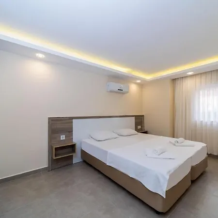 Apartment Comfortable With Shared Pool Near Beach In Muratpasa, *